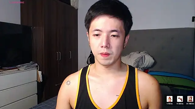 Snapshot of Addictiveboi chatting on February 2026 03:47:02 PM Addictiveboi online show from February 2026 03:47:02 PM