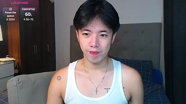 Snapshot of Addictiveboi chatting on October 2025 03:07:02 AM Addictiveboi online show from October 2025 03:07:02 AM