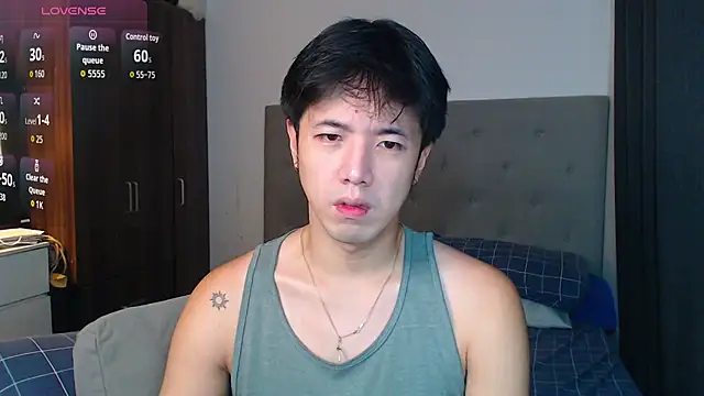 Snapshot of Addictiveboi chatting on October 2025 03:19:01 AM Addictiveboi online show from October 2025 03:19:01 AM