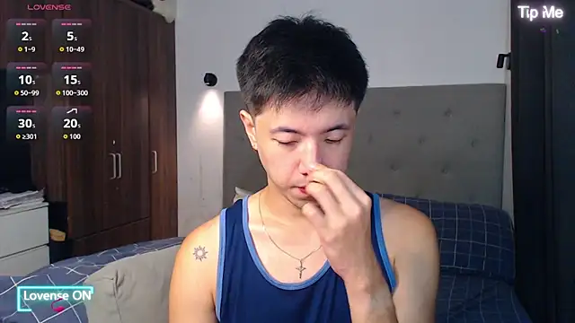 Snapshot of Addictiveboi chatting on November 2025 02:55:02 AM Addictiveboi online show from November 2025 02:55:02 AM