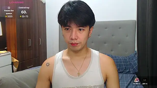 Snapshot of Addictiveboi chatting on October 2025 03:29:02 AM Addictiveboi online show from October 2025 03:29:02 AM