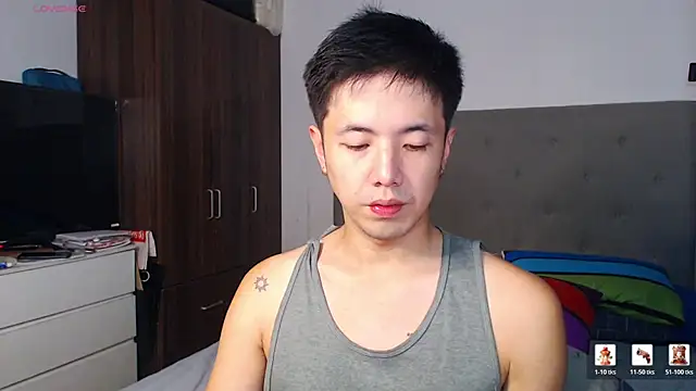 Snapshot of Addictiveboi chatting on February 2026 02:51:02 AM Addictiveboi online show from February 2026 02:51:02 AM