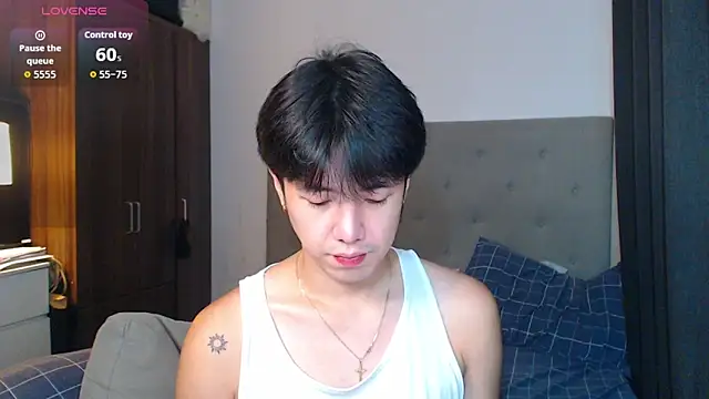 Snapshot of Addictiveboi chatting on October 2025 02:02:02 AM Addictiveboi online show from October 2025 02:02:02 AM