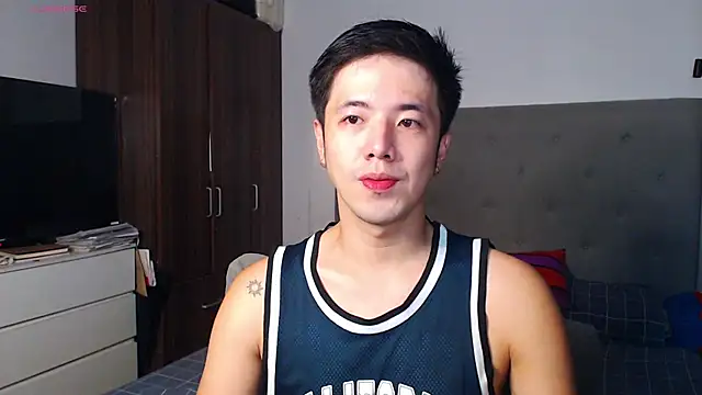 Snapshot of Addictiveboi chatting on February 2026 03:04:01 AM Addictiveboi online show from February 2026 03:04:01 AM