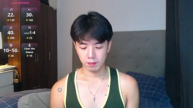 Snapshot of Addictiveboi chatting on October 2025 02:43:01 AM Addictiveboi online show from October 2025 02:43:01 AM