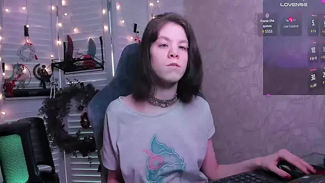 aestheticbeing online show from February 2026 12:05:02 PM