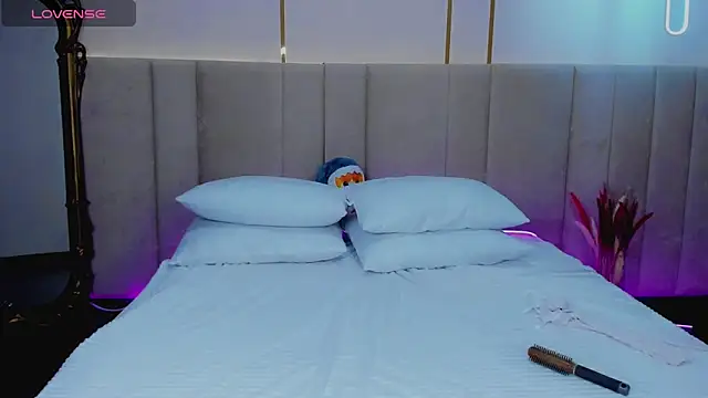 Alice Wander online show from September 2025 02:43:02 AM