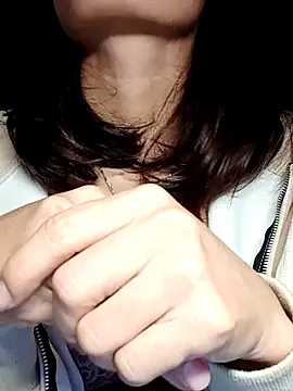 Hinna x online show from November 2025 09:07:01 PM