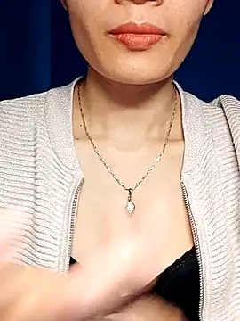 Hinna x online show from November 2025 07:56:01 AM