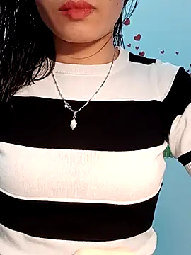 Hinna x online show from May 2026 12:20:01 PM