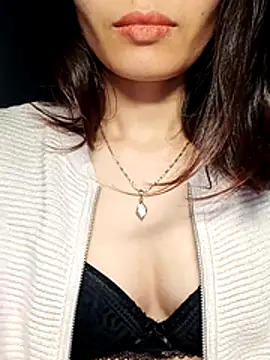 Hinna x online show from November 2025 08:41:02 AM