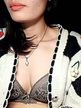 Hinna x online show from December 2025 08:14:01 PM