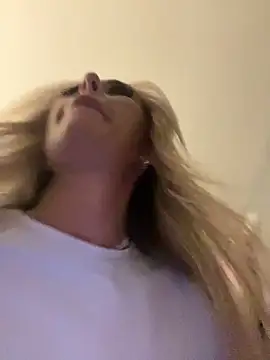 EllieMaeBaby online show from November 2025 05:39:02 PM