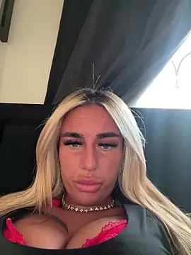 EllieMaeBaby online show from April 2026 06:10:02 PM