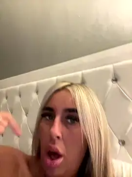 EllieMaeBaby online show from September 2025 09:15:01 PM