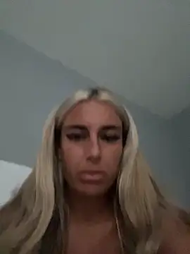 EllieMaeBaby online show from September 2025 05:38:02 PM