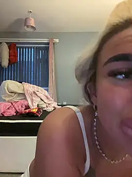 EllieMaeBaby online show from February 2026 05:11:02 PM