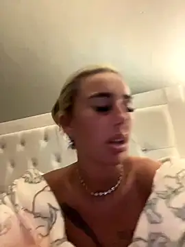 EllieMaeBaby online show from November 2025 08:36:02 PM