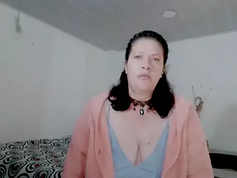 ArdienteBetania online show from September 2025 01:10:02 PM