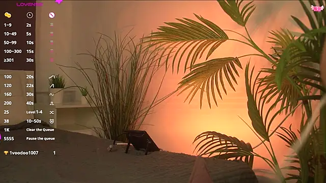 Snapshot of livia_starwars chatting on October 2025 09:38:01 PM livia starwars online show from October 2025 09:38:01 PM