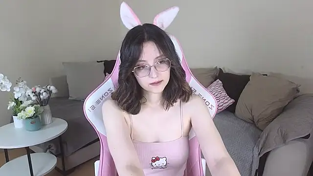 EsmaWonka online show from November 2025 07:08:01 AM