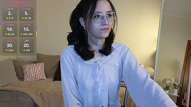 EsmaWonka online show from April 2026 07:03:02 AM