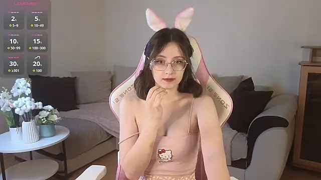 EsmaWonka online show from October 2025 07:40:02 AM