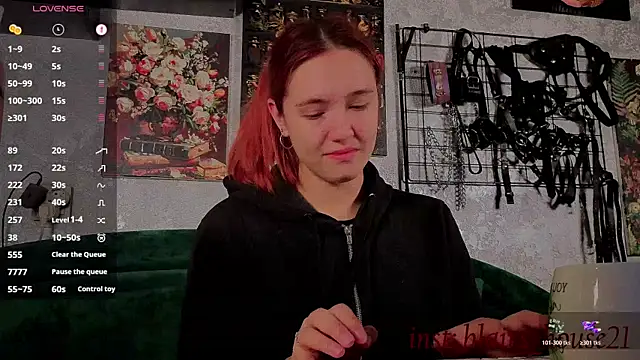 the high priestess online show from October 2025 05:10:02 AM