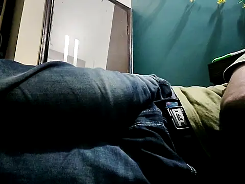 Snapshot of rocky4u7 chatting on December 2025 03:07:01 AM rocky4u7 online show from December 2025 03:07:01 AM