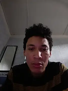 RuiMaddoox online show from October 2025 07:24:01 PM