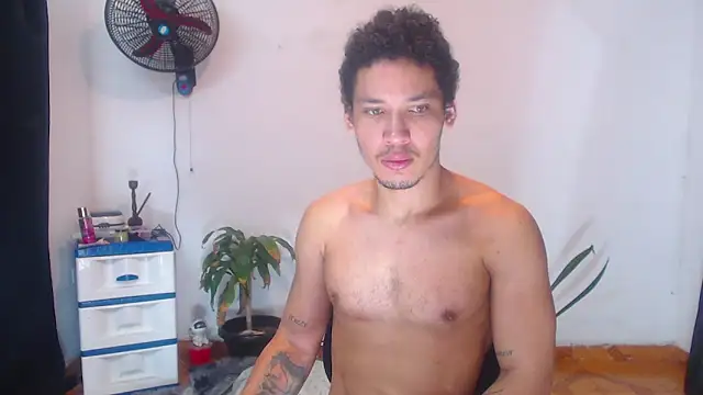 RuiMaddoox online show from November 2025 03:27:01 PM