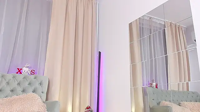 Snapshot of _xhotbaby chatting on December 2025 05:10:02 AM xhotbaby online show from December 2025 05:10:02 AM