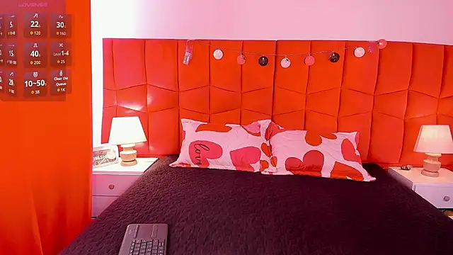 Snapshot of Fire_Fairy_ chatting on October 2025 02:35:02 PM Fire Fairy online show from October 2025 02:35:02 PM