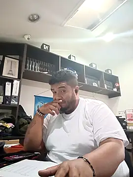 Rolo-Sumiso online show from November 2025 05:17:02 PM