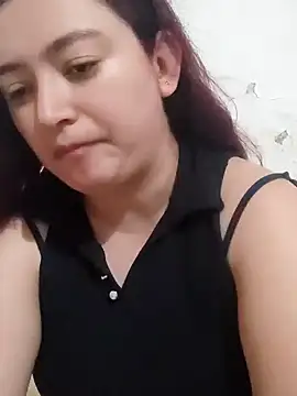 Anaa Rose online show from December 2025 01:28:01 PM