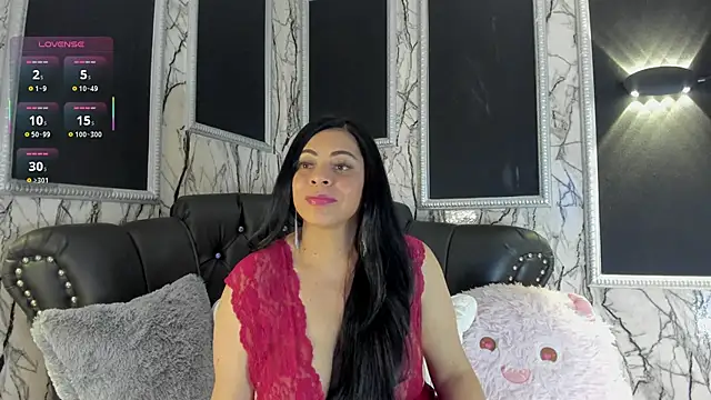 adelinemoretti online show from January 2026 06:12:01 PM