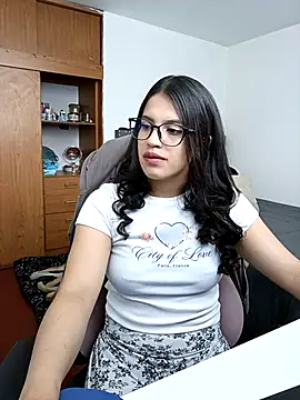 asumi 18 online show from September 2025 09:32:02 PM