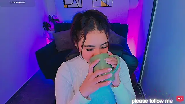 nicemiiaa7  online show from March 2026 01:15:01 PM