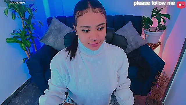 nicemiiaa7  online show from March 2026 03:34:01 PM