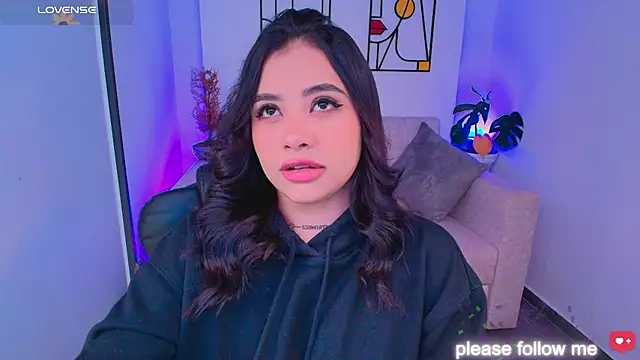 nicemiiaa7  online show from February 2026 09:28:01 PM