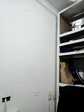 ashley moss online show from September 2025 08:08:01 PM