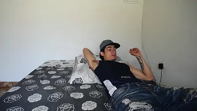 Candy Grey28 online show from November 2025 04:18:02 PM