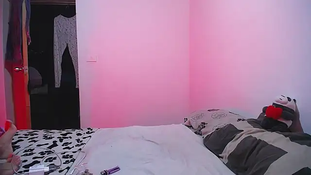 Candy Grey28 online show from October 2025 04:00:01 AM