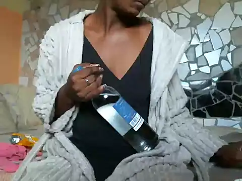 Snapshot of Pretty_miss_devilxxx35 chatting on May 2026 09:35:01 AM Pretty miss devilxxx35 online show from May 2026 09:35:01 AM