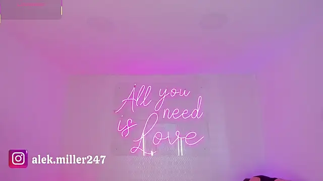 Snapshot of aleksandramiller_ chatting on September 2025 12:19:01 PM aleksandramiller online show from September 2025 12:19:01 PM