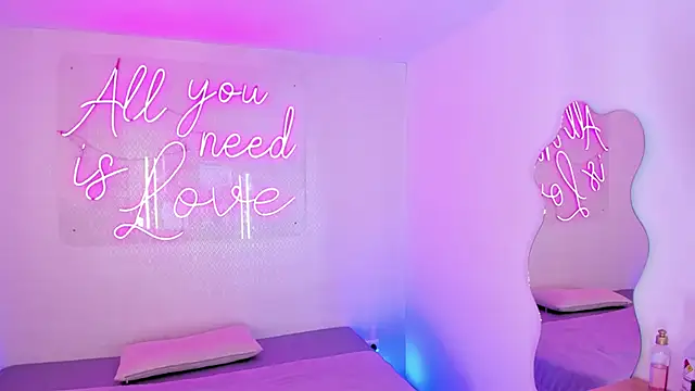 aleksandramiller  online show from November 2025 04:46:02 AM