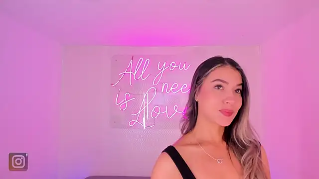 aleksandramiller  online show from January 2026 12:31:01 PM