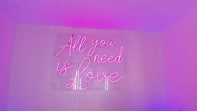 aleksandramiller  online show from May 2026 01:07:01 PM