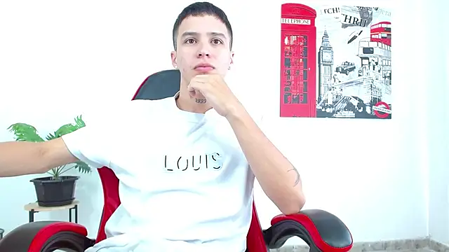 Cumandres18 online show from October 2025 02:04:01 PM