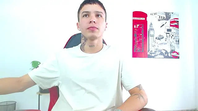 Cumandres18 online show from December 2025 02:30:02 PM